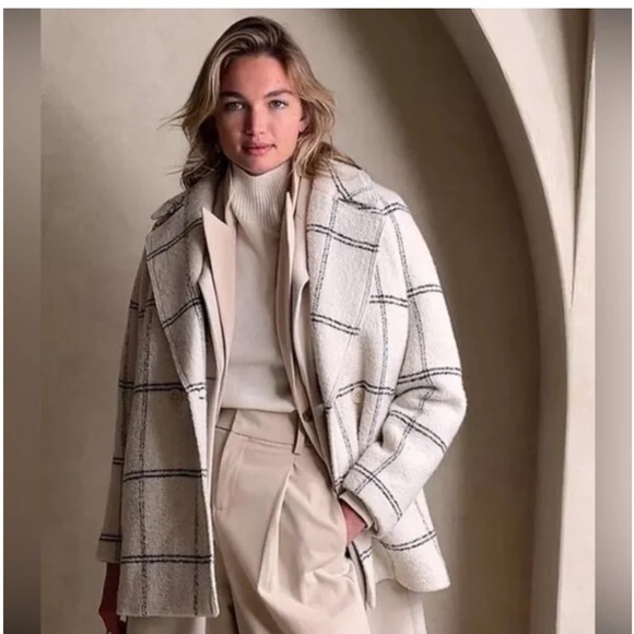Banana Republic Jackets & Blazers - Banana Republic Bouclé Cocoon Wool Oversized Pea Coat in Windowpane Check